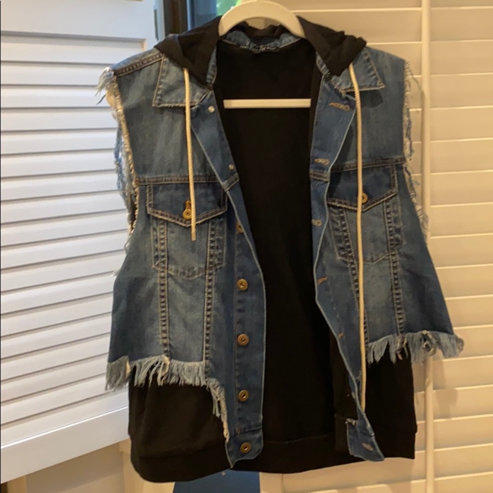 Jean jacket with sweatshirt inside & hood